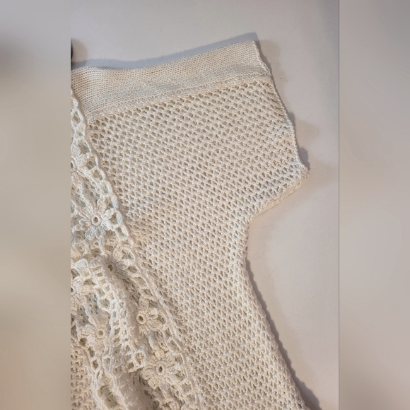 Oneworld Live and Let Live Loose Knit Crochet Top - Picture 6 of 8